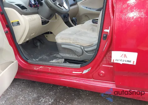 2013 Hyundai Accent Gls z USA, uszkodzony, nr VIN KMHCU4AE4DU490309